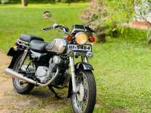 Honda CD 125 Benly 2000 Motorbike
