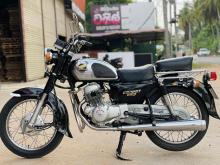 https://riyasewana.com/uploads/honda-cd-125-268172624861.jpg