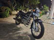 Honda CD 125 Benly 2000 Motorbike