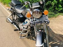 Honda CD125 1999 Motorbike