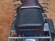 https://riyasewana.com/uploads/honda-cd-185-262235226285.jpg