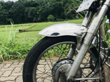 https://riyasewana.com/uploads/honda-cd-200-2816540724502.jpg
