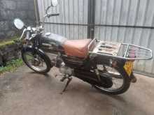 https://riyasewana.com/uploads/honda-cd-50-19641304592.jpg