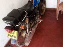 https://riyasewana.com/uploads/honda-cd-90-161114484202.jpg