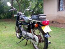 https://riyasewana.com/uploads/honda-cd-90-19845286694.jpg