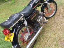 https://riyasewana.com/uploads/honda-cd-90-201052324462.jpg