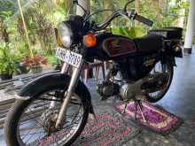 Honda CD 90 2000 Motorbike