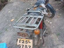 https://riyasewana.com/uploads/honda-cd-90-21947171313332.jpg