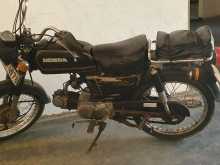 https://riyasewana.com/uploads/honda-cd-90-2502044812.jpg