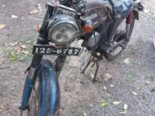 Honda Cd Binly 1988 Motorbike