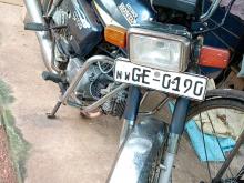 Honda Cd100 2001 Motorbike