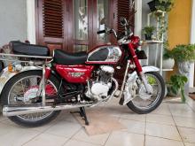 Honda CD125 2000 Motorbike