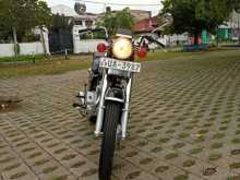 Honda CD125 2007 Motorbike