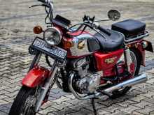 Honda CD125 1990 Motorbike