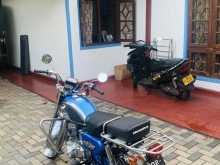 https://riyasewana.com/uploads/honda-cd125-2512351022823.jpg