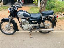 Honda CD125 1993 Motorbike