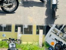 Honda CD125 1994 Motorbike