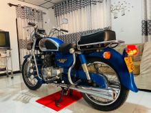 Honda CD125 2001 Motorbike