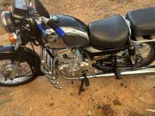 Honda CD125 2002 Motorbike
