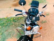 Honda CD125 2004 Motorbike
