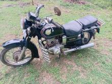 Honda CD125 1999 Motorbike