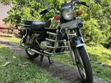 Honda CD125 2000 Motorbike
