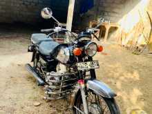 Honda CD125 2002 Motorbike