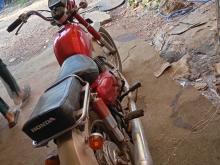 Honda CD125 2000 Motorbike