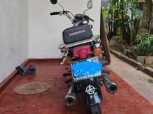 https://riyasewana.com/uploads/honda-cd125-71014131622.jpg