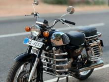 Honda CD125 2004 Motorbike
