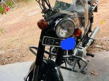 Honda CD125 2000 Motorbike