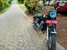 Honda CD125 1988 Motorbike