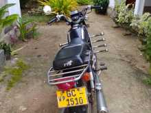 Honda CD125 2000 Motorbike