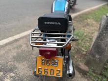 https://riyasewana.com/uploads/honda-cd200-48405424254.jpg