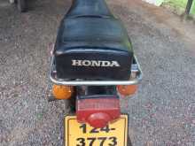 https://riyasewana.com/uploads/honda-cd90-1620130113674.jpg