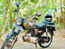 Honda CD90 2000 Motorbike