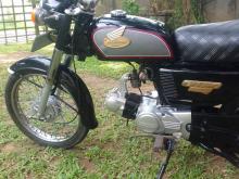 Honda CD90 Benly 2000 Motorbike