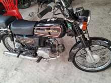 Honda CD90 BENLY 2000 Motorbike