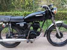 https://riyasewana.com/uploads/honda-cg-125-138395513493.jpg