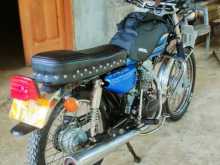 https://riyasewana.com/uploads/honda-cg-125-1615424813583.jpg