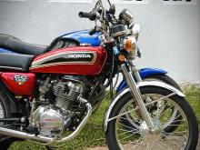 https://riyasewana.com/uploads/honda-cg-125-228382324132.jpg