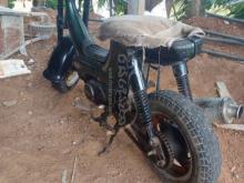 https://riyasewana.com/uploads/honda-chali-21140917420241.jpg