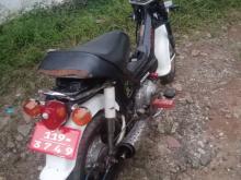 Honda Chaly 2000 Motorbike