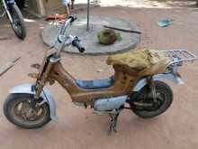 Honda Chaly 2000 Motorbike