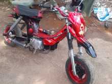 Honda Chaly 2000 Motorbike