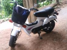 Honda Chaly 2000 Motorbike