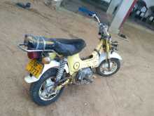 Honda Chaly 2000 Motorbike