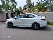 https://riyasewana.com/uploads/honda-city-2025-3017110612853.jpg