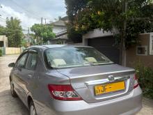 https://riyasewana.com/uploads/honda-city-fit-1614323317916.jpg