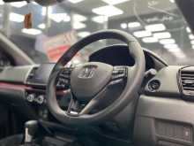 https://riyasewana.com/uploads/honda-city-rs-2025-3013051012543.jpg